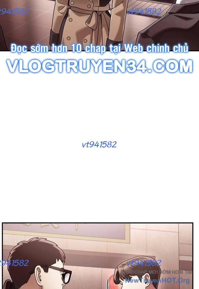 Nhân Viên Văn Phòng Nhìn Thấy Vận Mệnh