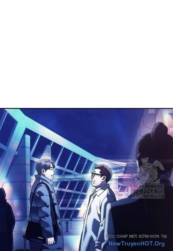 Nhân Viên Văn Phòng Nhìn Thấy Vận Mệnh