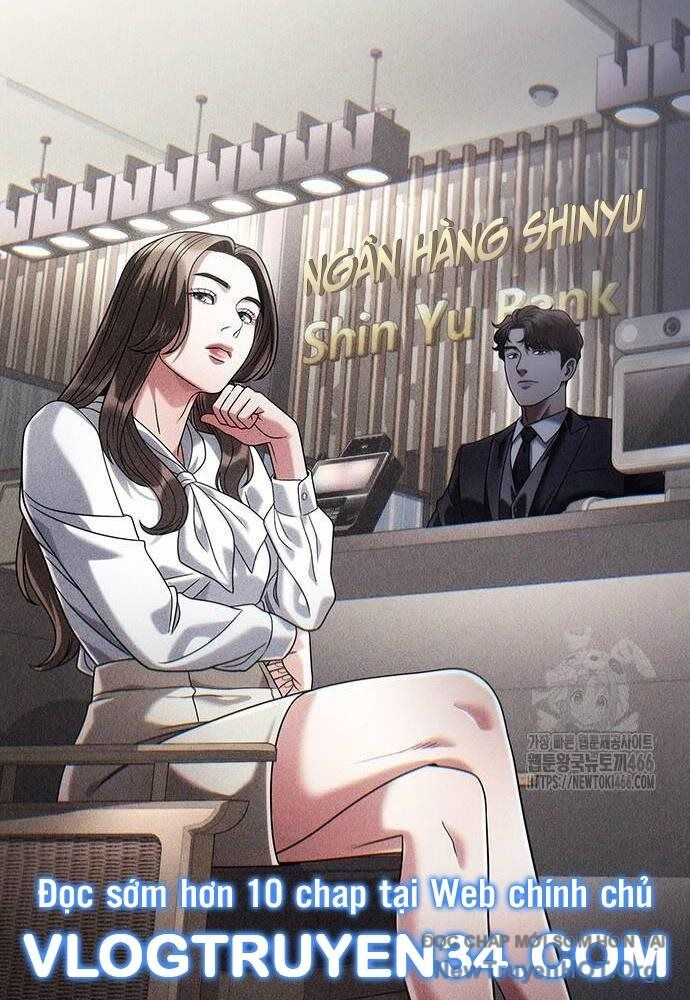 Nhân Viên Văn Phòng Nhìn Thấy Vận Mệnh