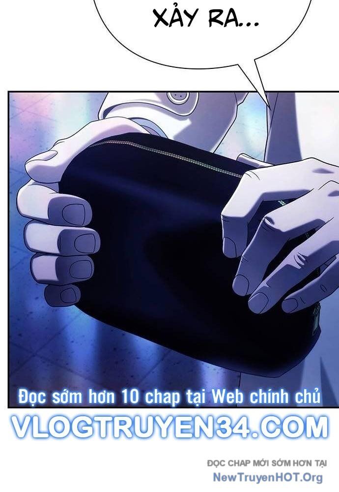 Nhân Viên Văn Phòng Nhìn Thấy Vận Mệnh