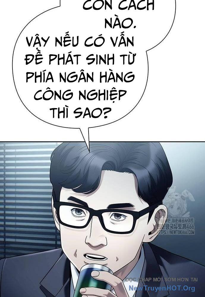 Nhân Viên Văn Phòng Nhìn Thấy Vận Mệnh