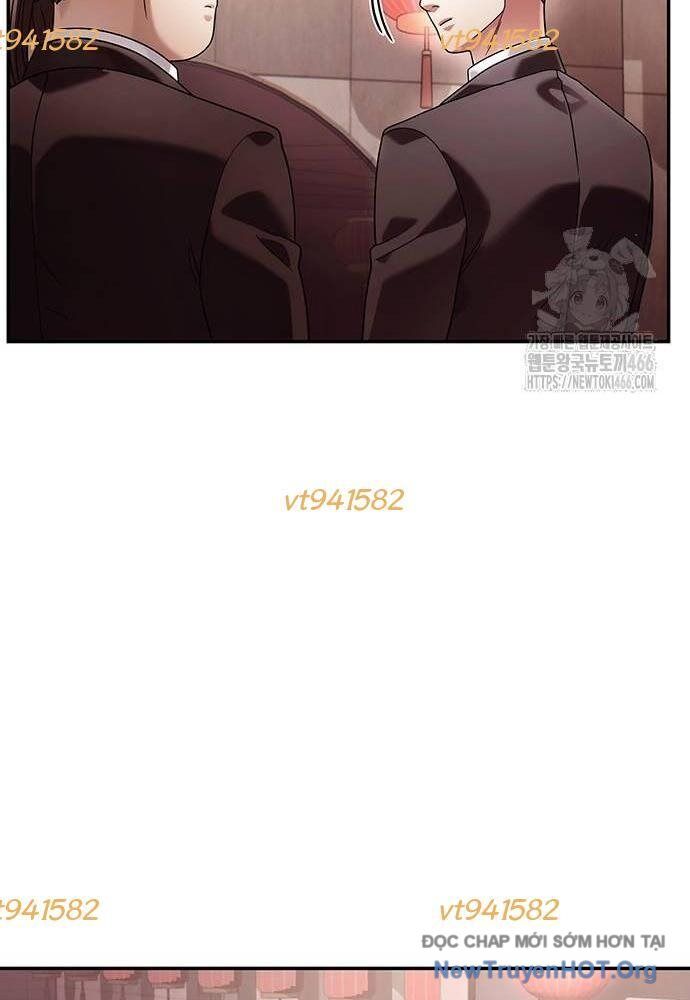 Nhân Viên Văn Phòng Nhìn Thấy Vận Mệnh