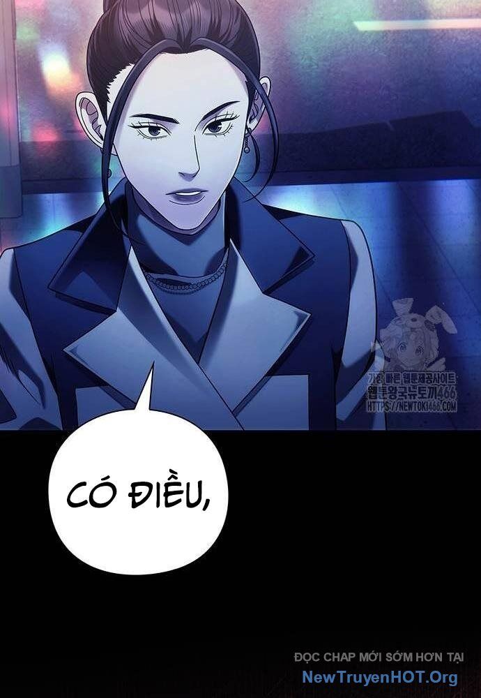 Nhân Viên Văn Phòng Nhìn Thấy Vận Mệnh