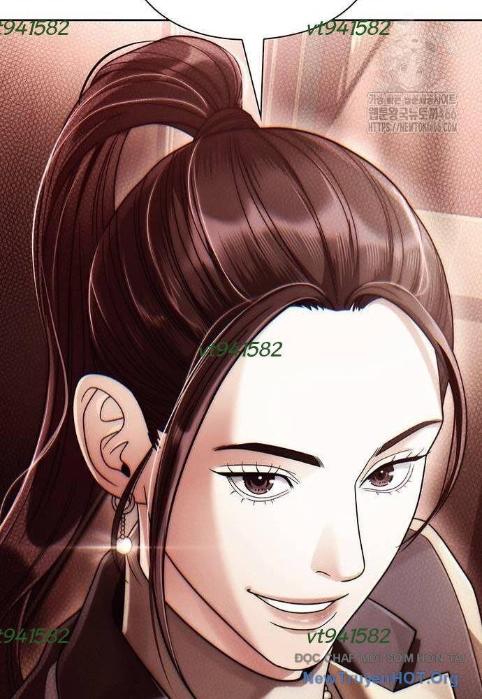 Nhân Viên Văn Phòng Nhìn Thấy Vận Mệnh