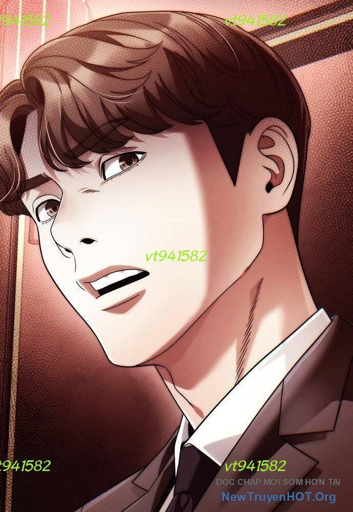 Nhân Viên Văn Phòng Nhìn Thấy Vận Mệnh