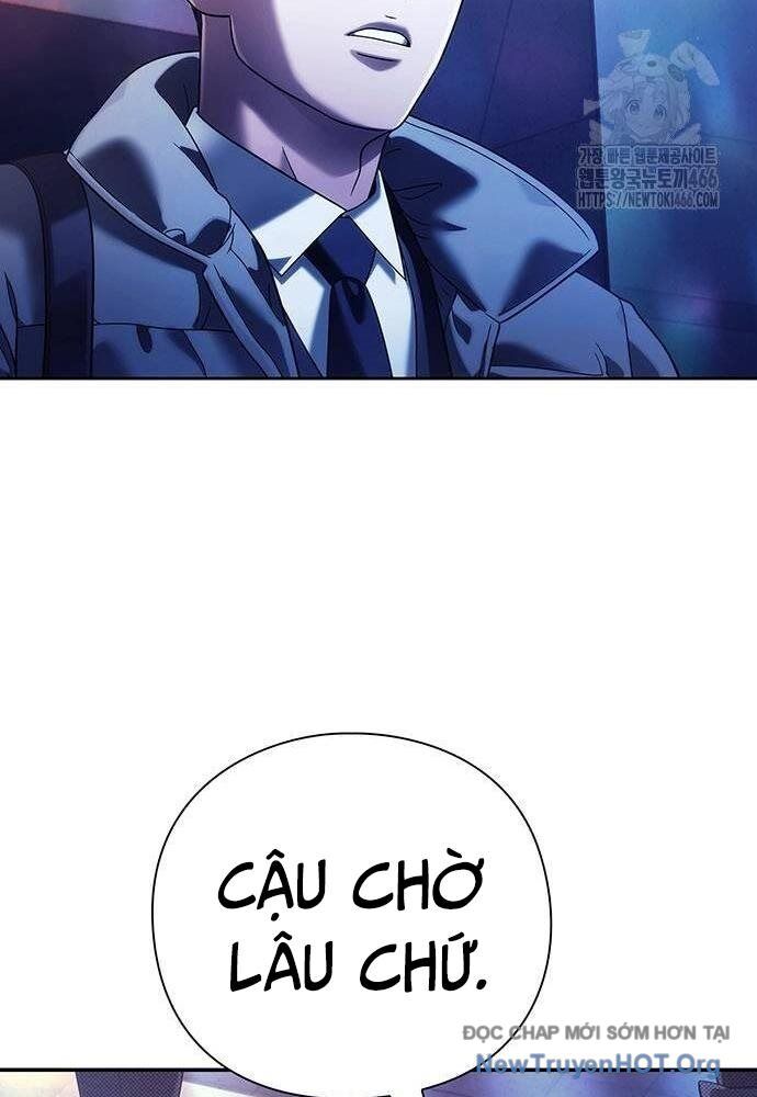 Nhân Viên Văn Phòng Nhìn Thấy Vận Mệnh