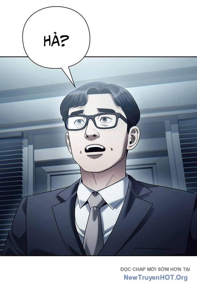 Nhân Viên Văn Phòng Nhìn Thấy Vận Mệnh