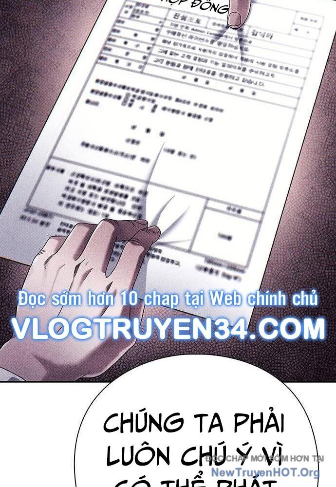 Nhân Viên Văn Phòng Nhìn Thấy Vận Mệnh