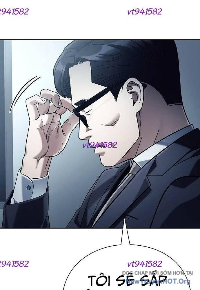 Nhân Viên Văn Phòng Nhìn Thấy Vận Mệnh