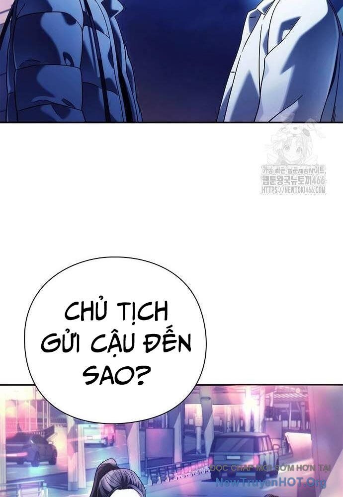 Nhân Viên Văn Phòng Nhìn Thấy Vận Mệnh