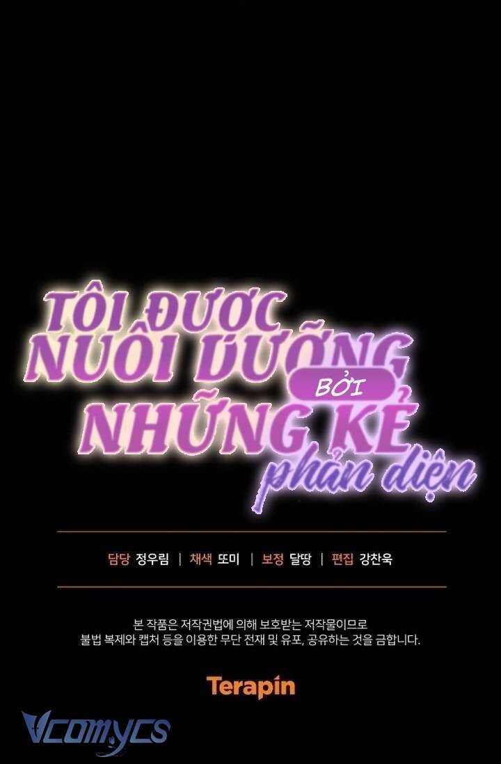 Tôi Đang Được Nuôi Dưỡng Bởi Những Kẻ Phản Diện